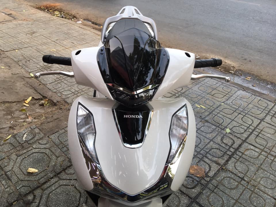 Ốp đầu SH 2020 070495