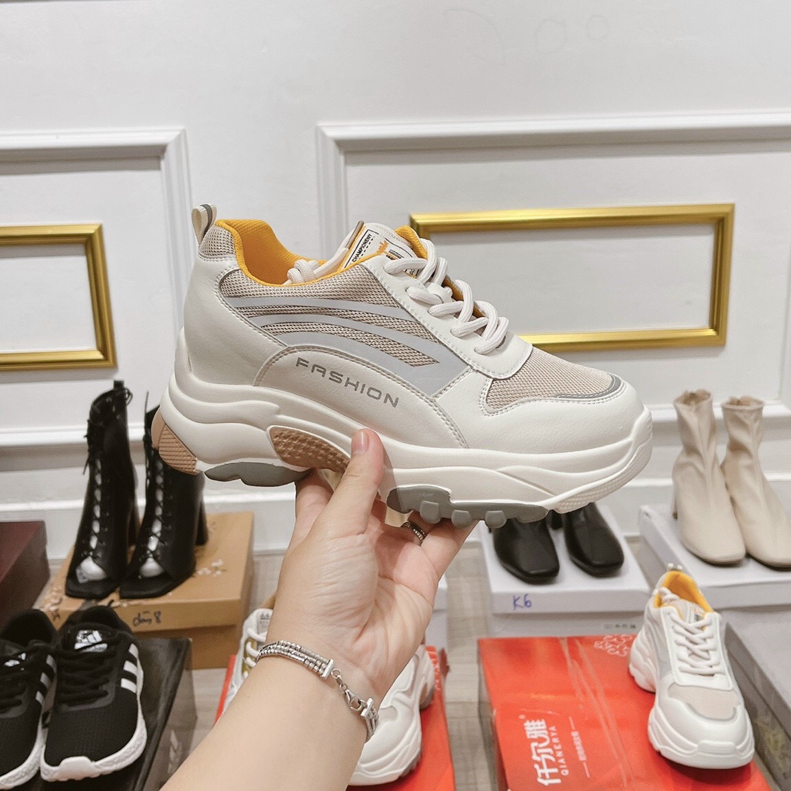 Giày thể thao, snk nữ độn đế 7p hàng QCCC