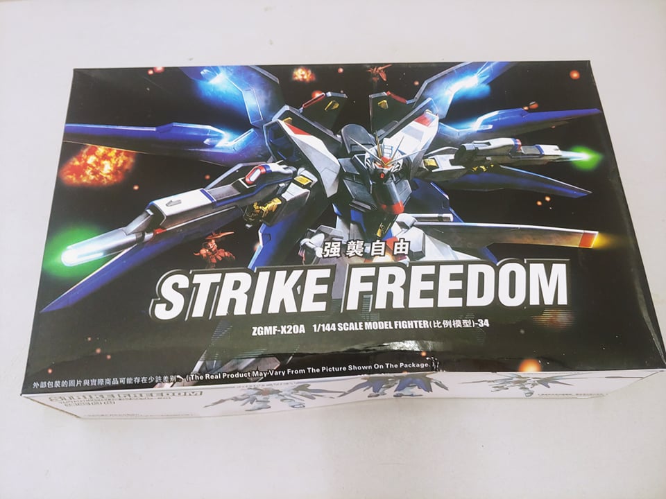Bô mô hình Gundam HG 1/144 Strike Freedom