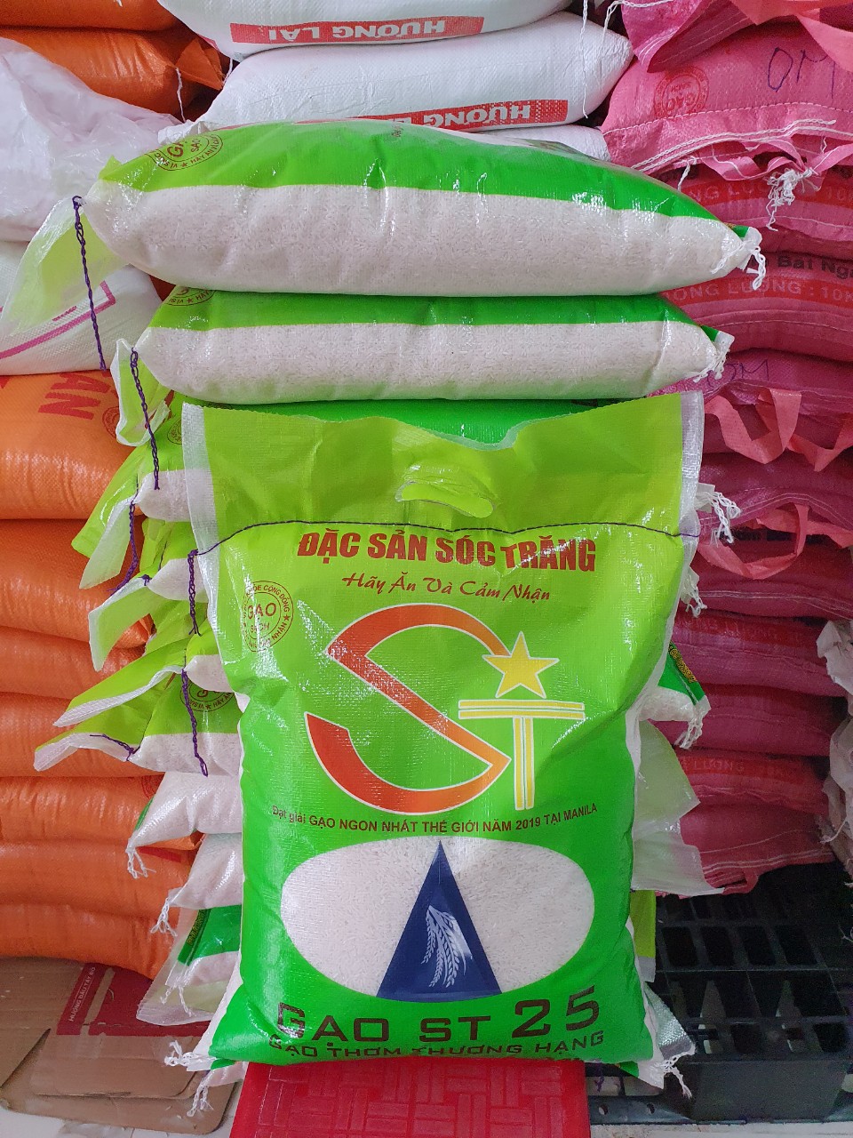 Gạo đặc sản Sóc Trăng ST25 10kg