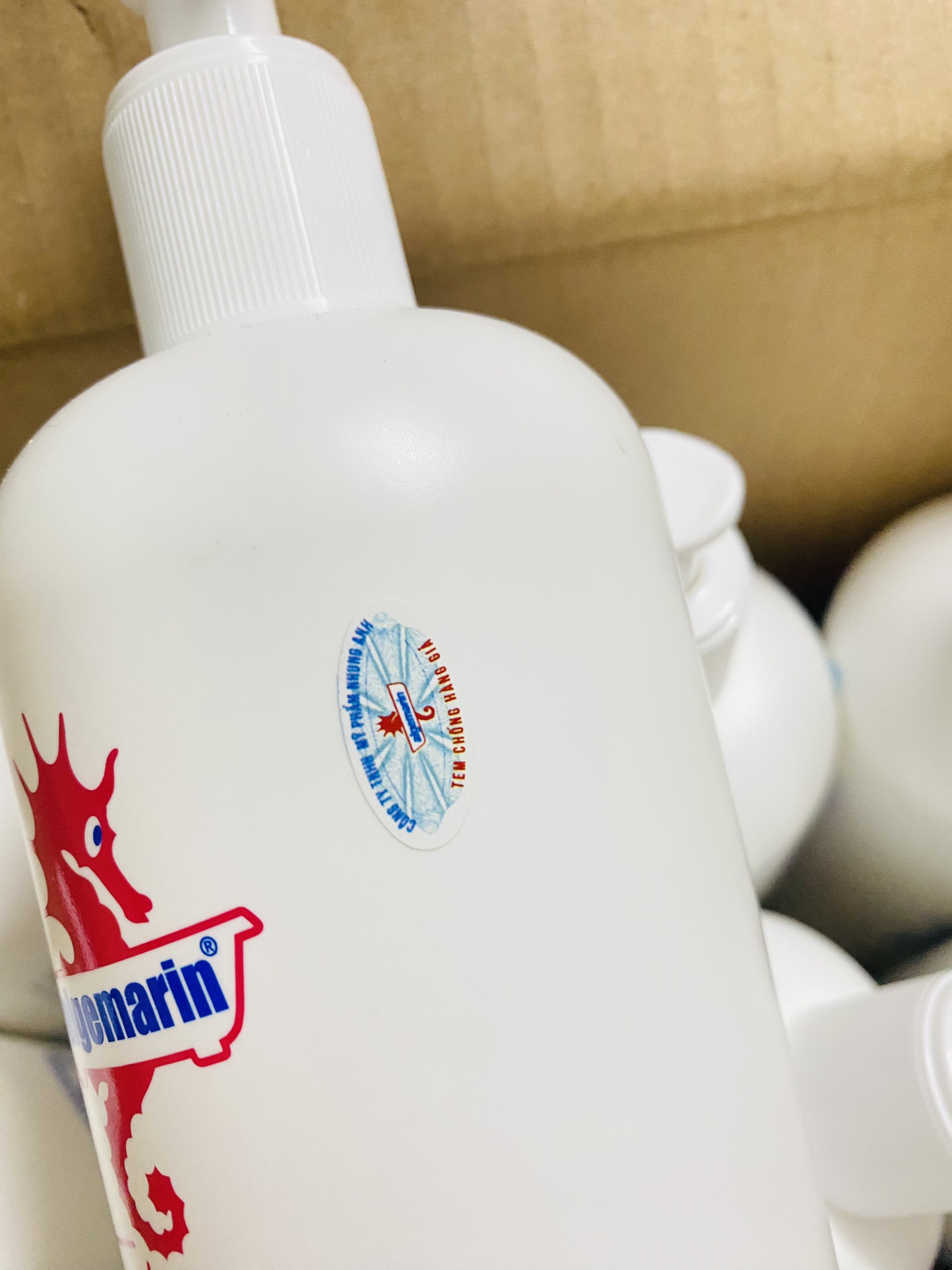 [CHÍNH HÃNG] Sữa tắm cá ngựa ALGEMARIN Đức CÓ VÒI 500ml