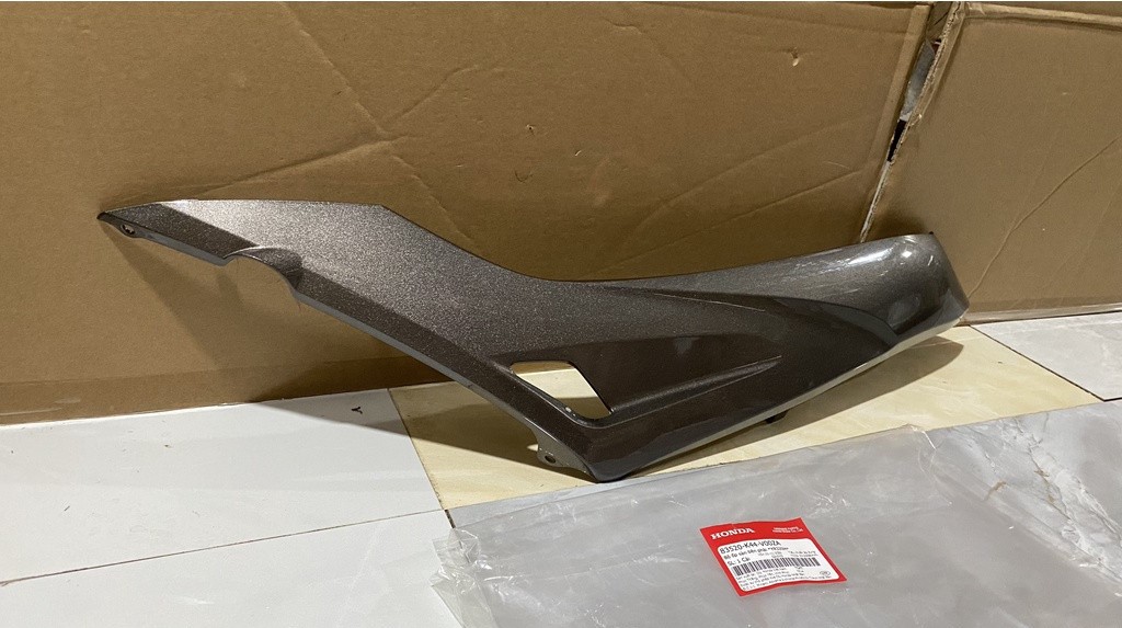 Original Honda * yr320m * Gray 2014 to 2020 right vision side panel/right side panel light