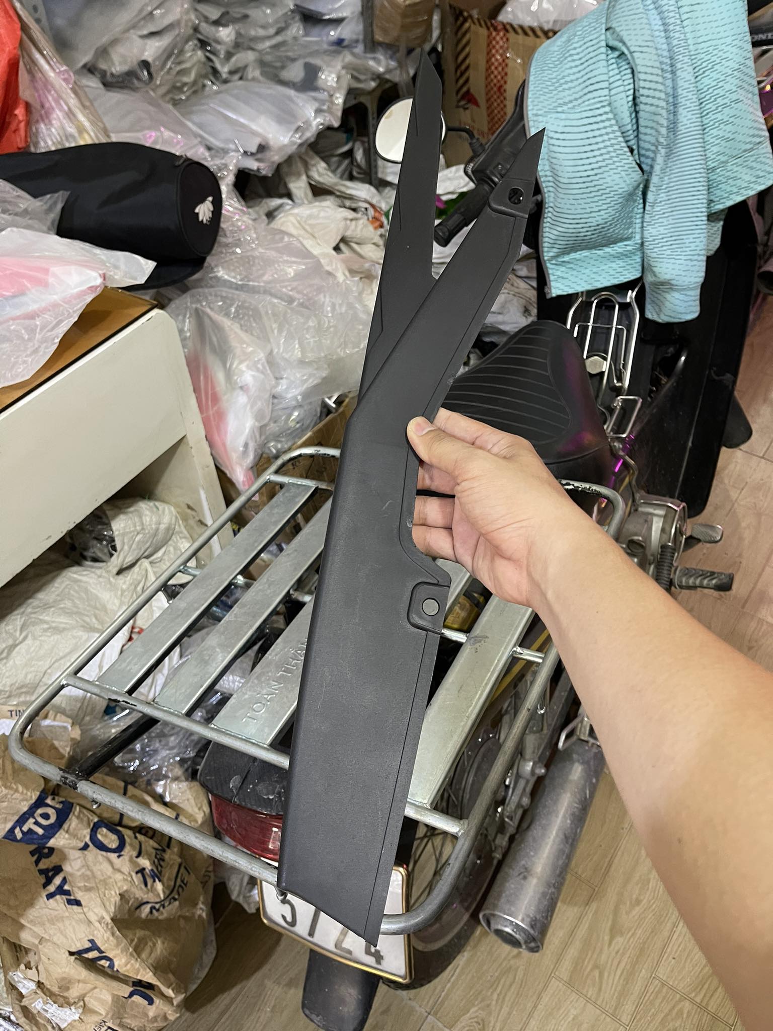 Kẹt te che sên ex150 155