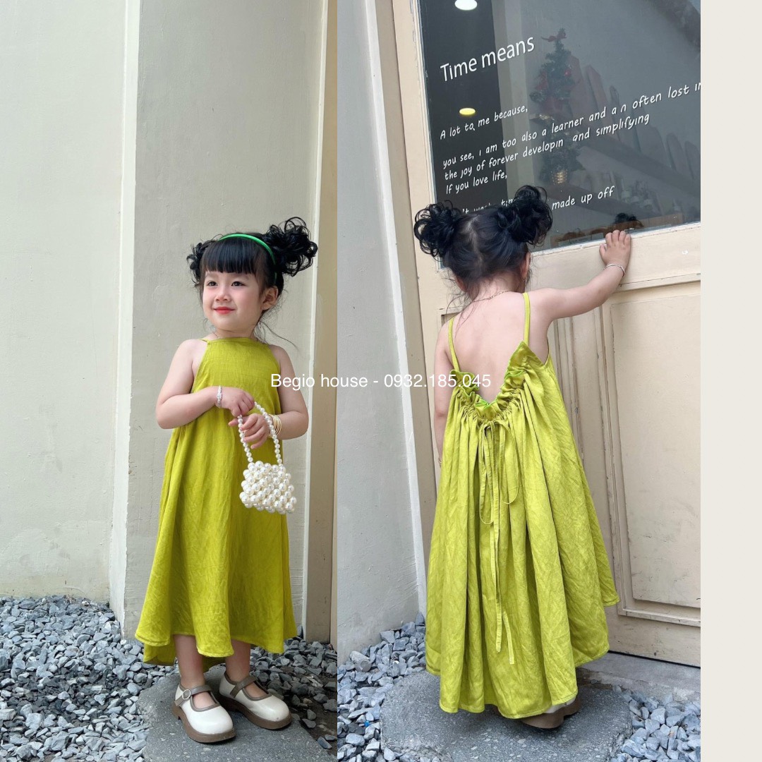 Đầm hở lưng cho mẹ và bé