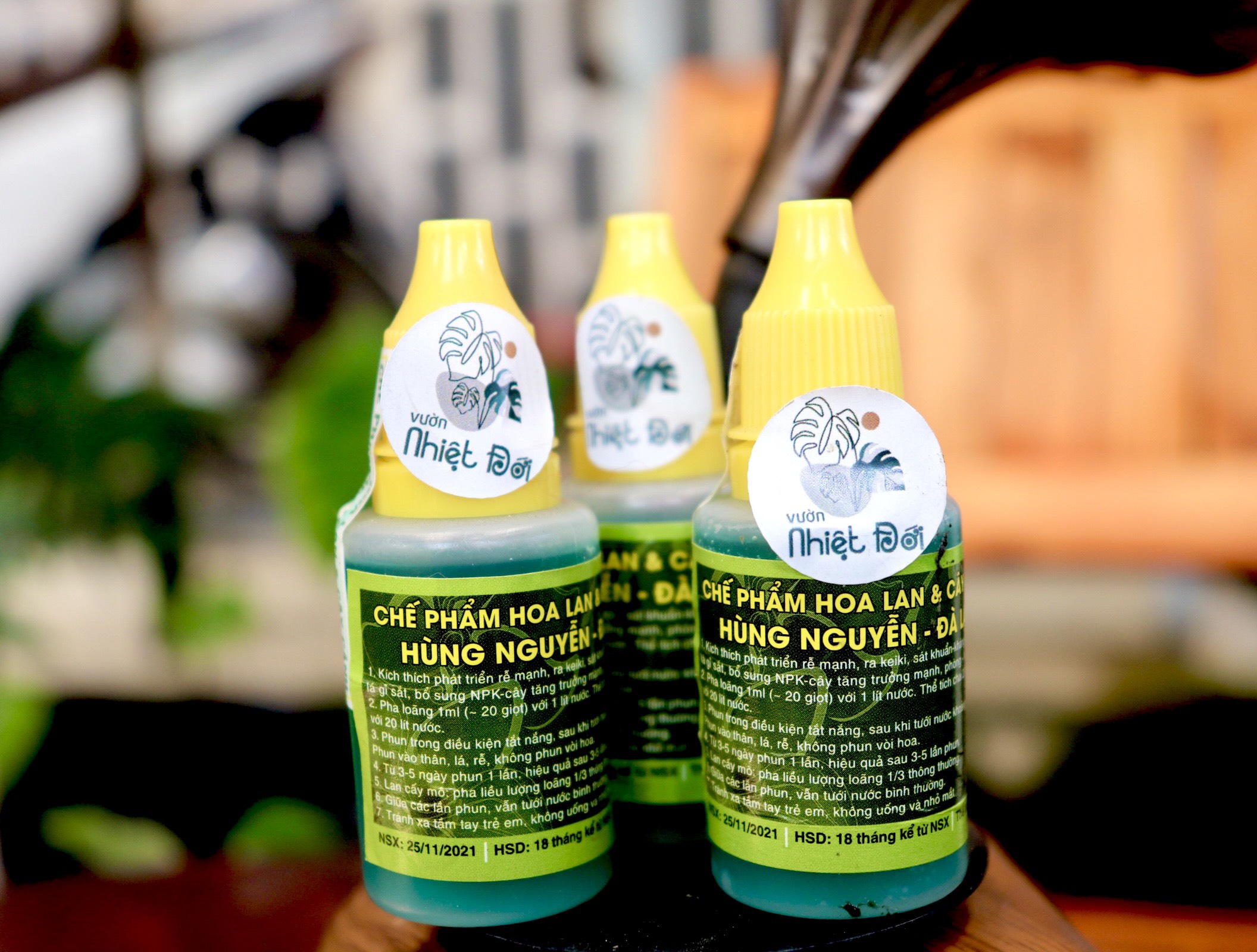 Chế phẩm hoa lan và cây cảnh Hùng Nguyễn