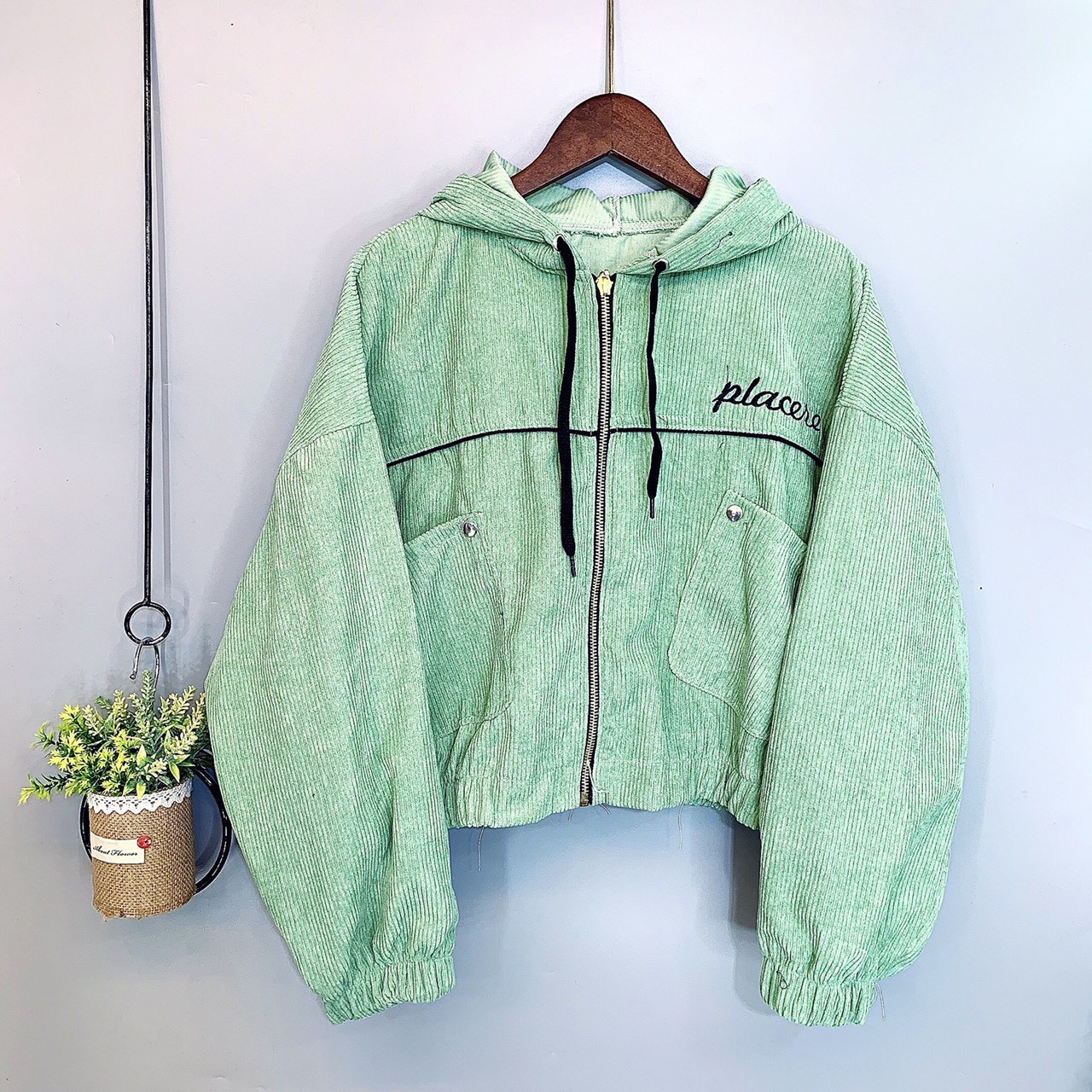 [HCM]Áo khoác nhung nữ  áo khoác nữ kiểu croptop vải nhung dày  mịn  hàng chuẩn shop bao đổi trả