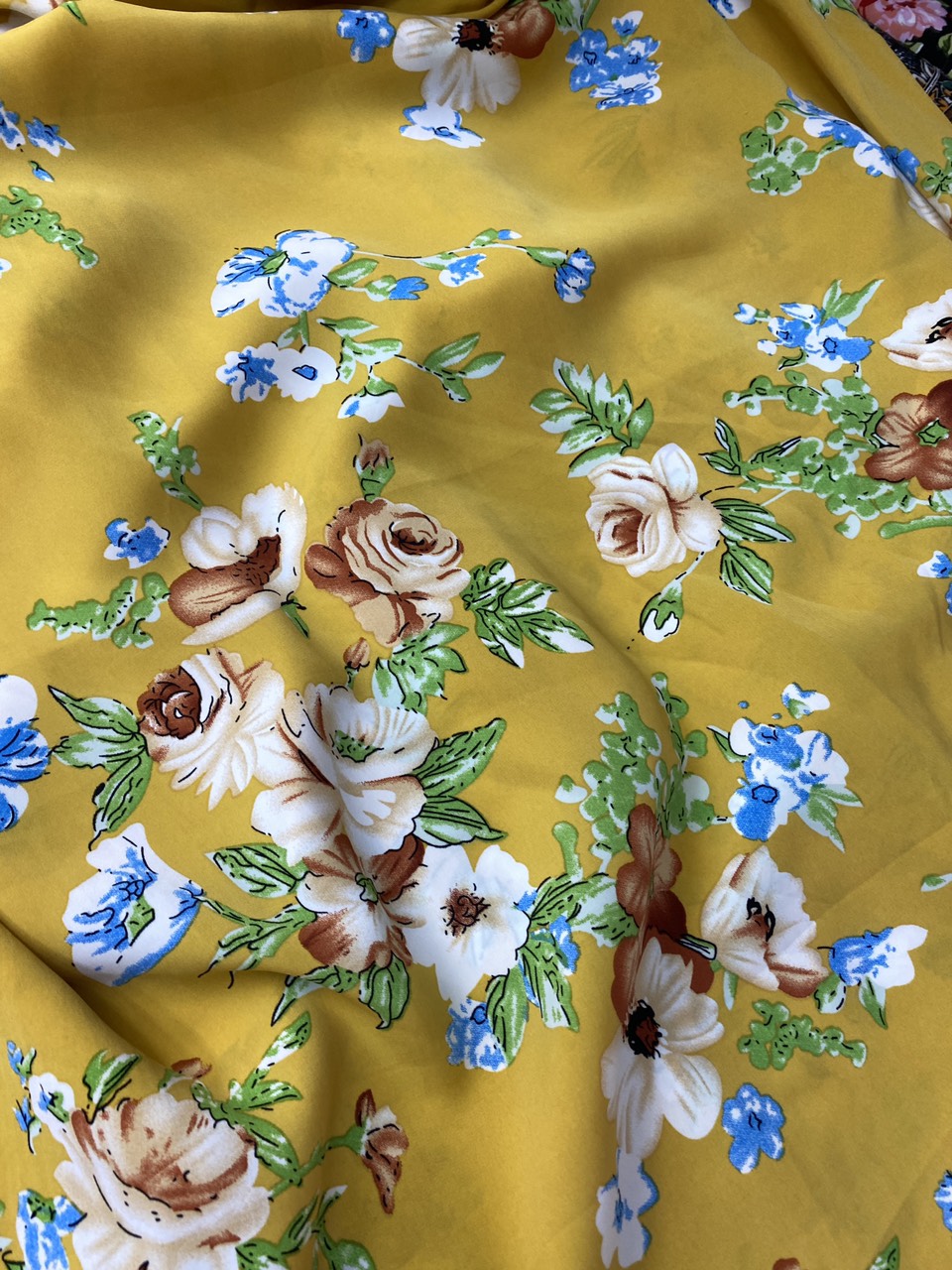 Vải lụa trượt hoa đều may đầm bộ jumpsuit MS3731