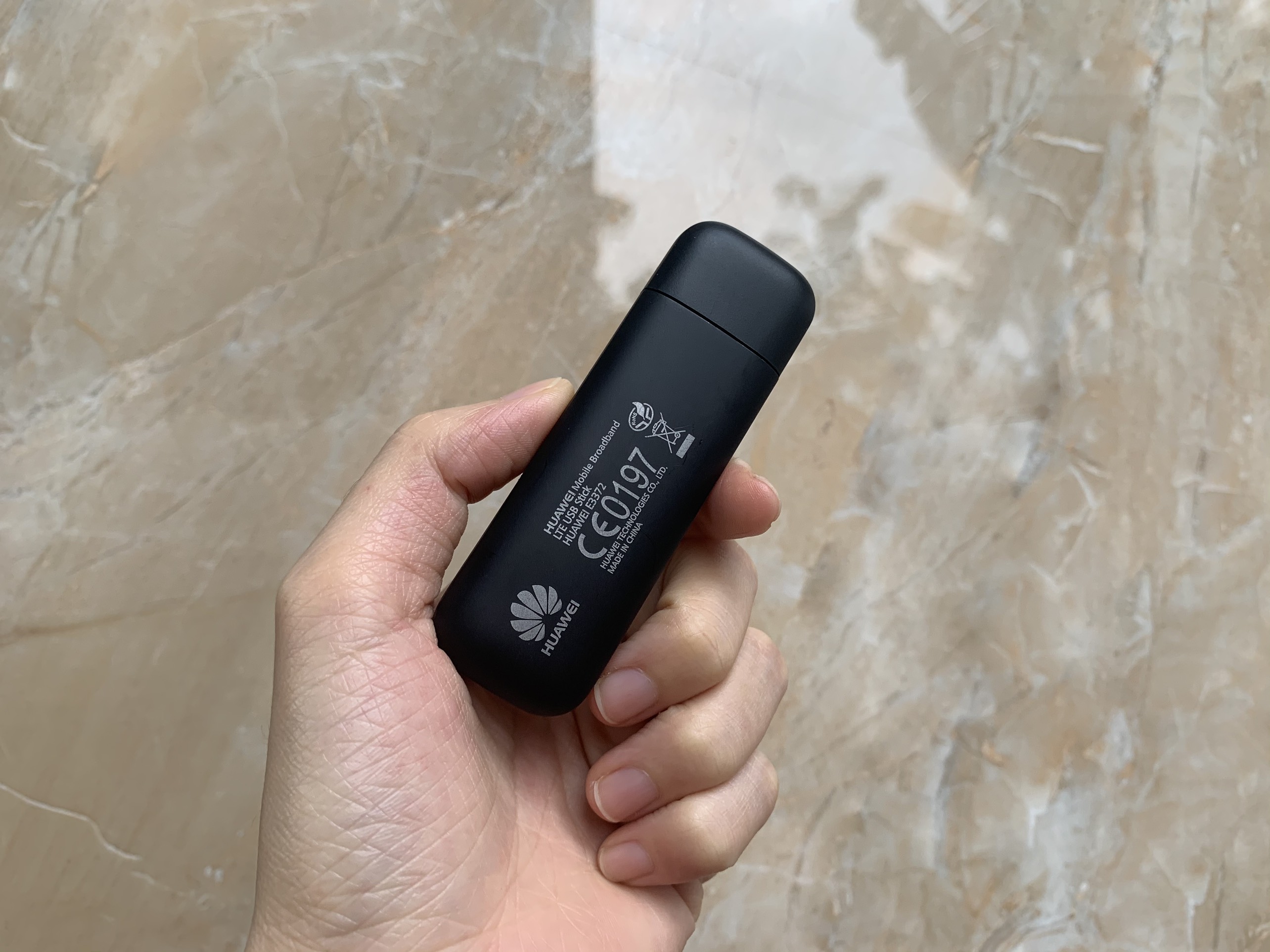 USB Dcom Wifi Huawei E3372 tốc độ lên tới 150Mbps