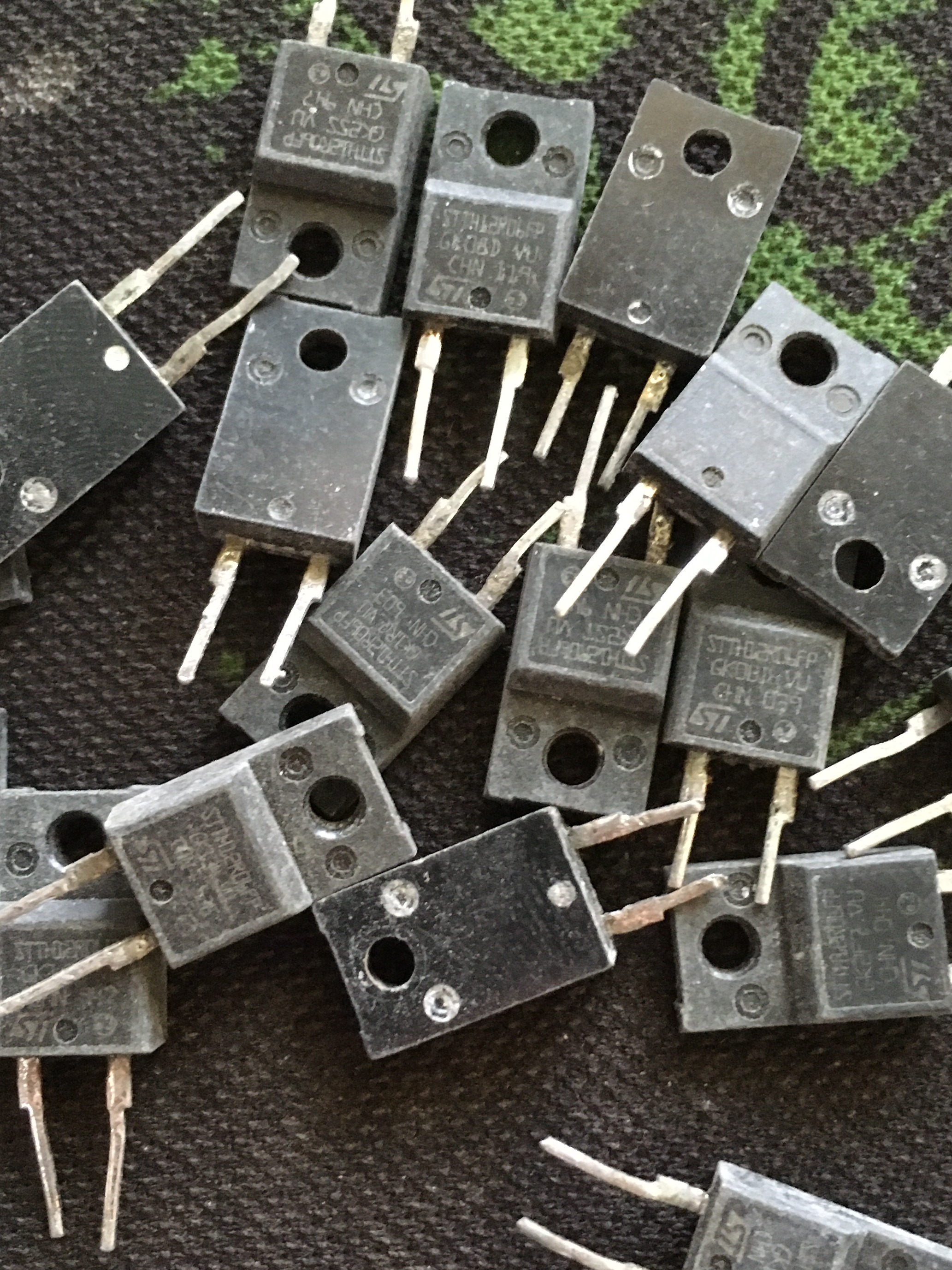 STTH12R06FP combo 3 cái STTH12S06 điốt 2 chân 12A 600V ,diode 12R06