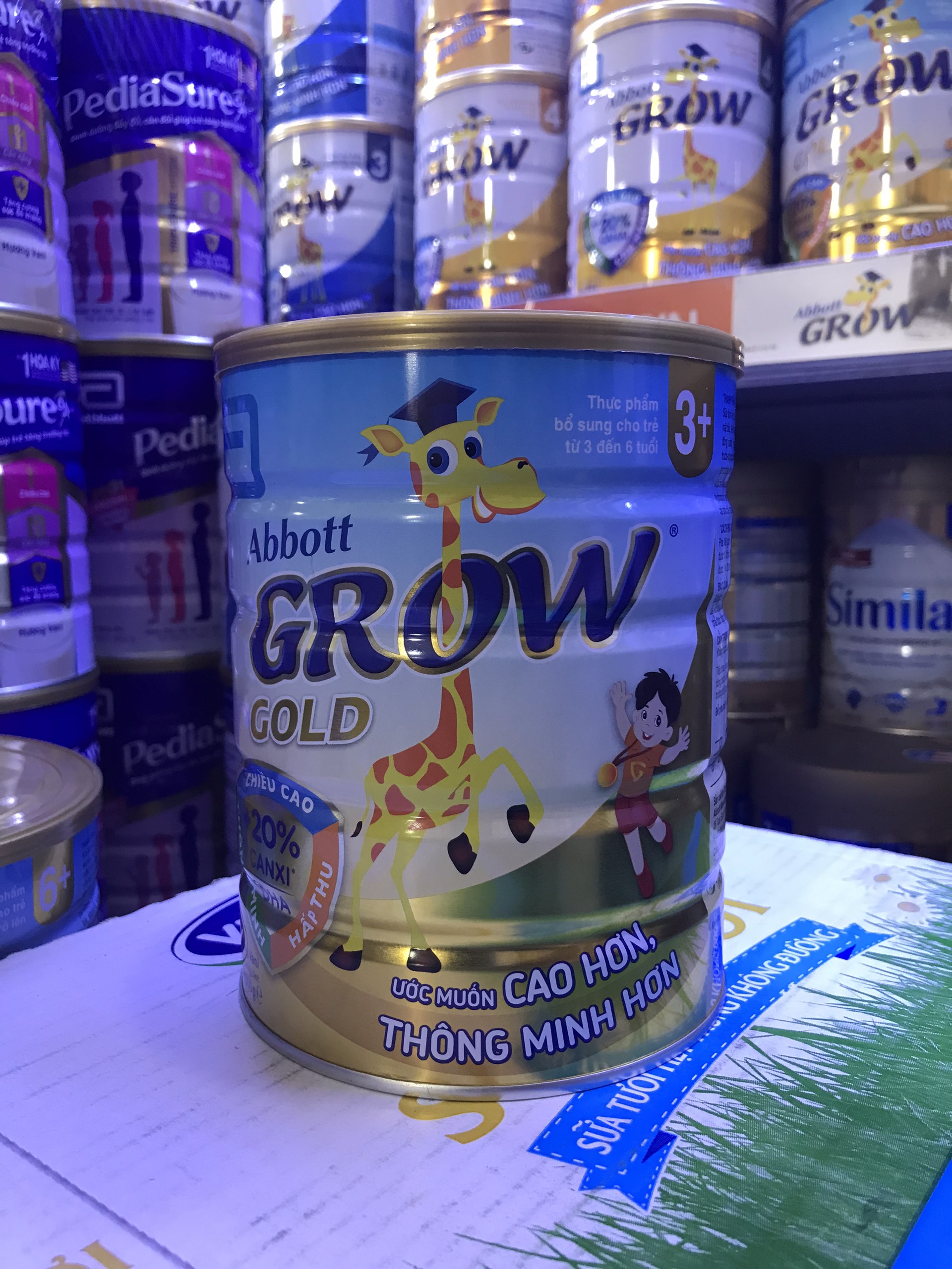 Sữa bột Abbott Grow Gold 3+ 900g
