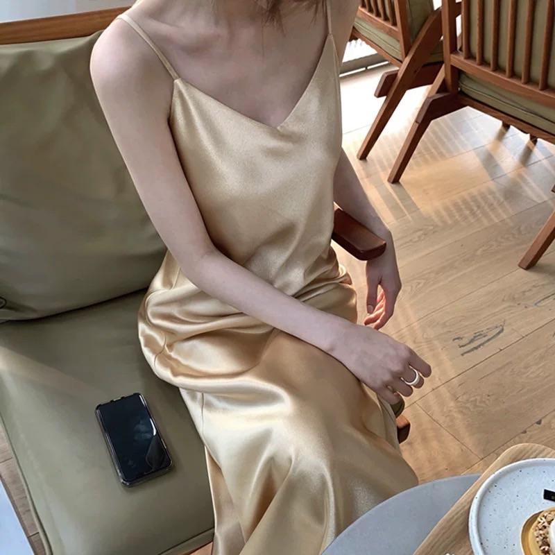 Đầm phi lụa hai dây dáng dài