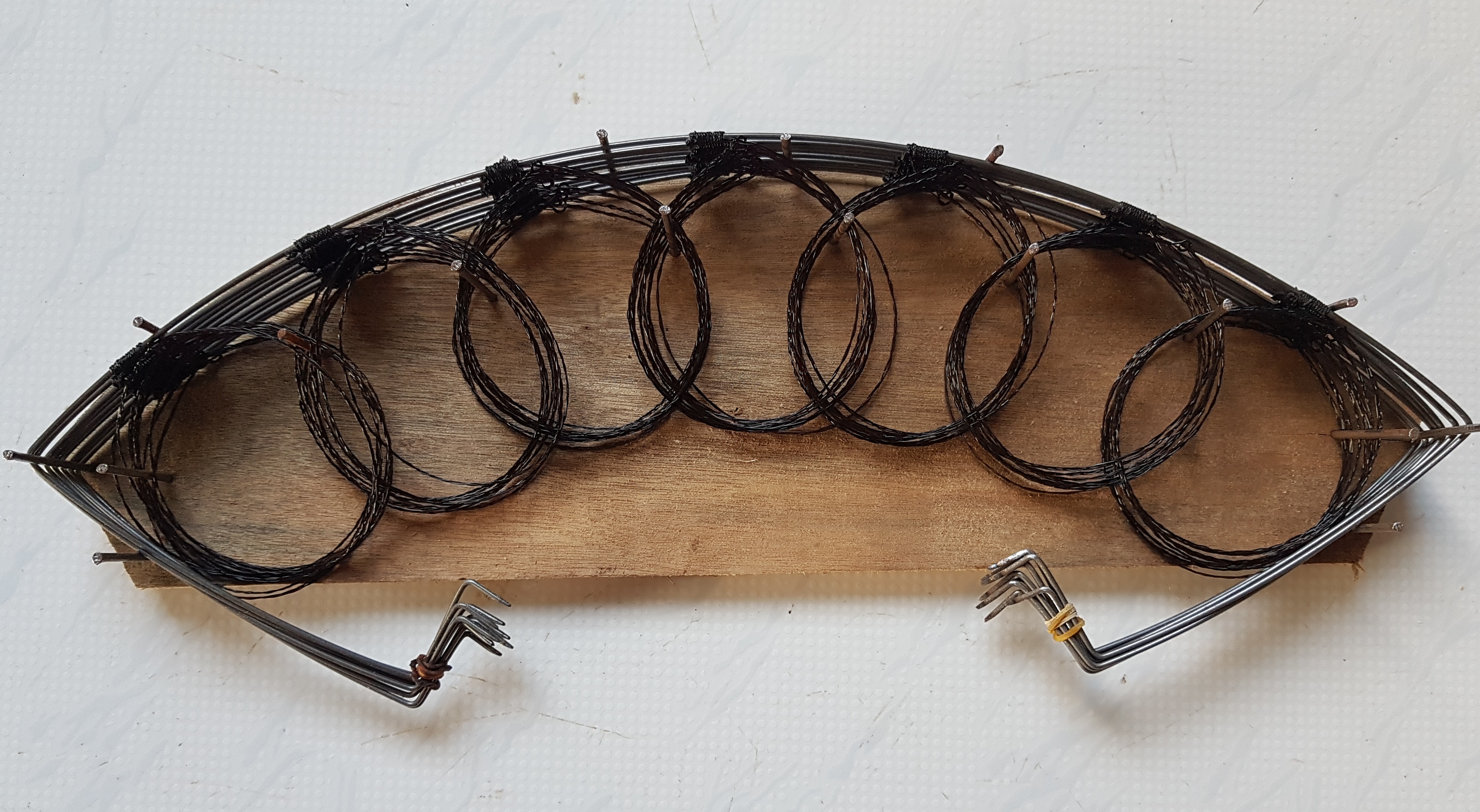 Thòng bẫy chim khướu, chòe, mi