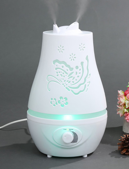 Máy khuếch tán tinh dầu Hồ Điệp 2.5 lít