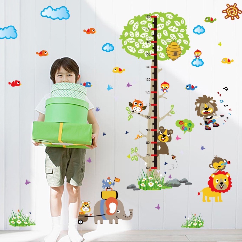 Decal tranh dán tường thước đo cây to cho bé