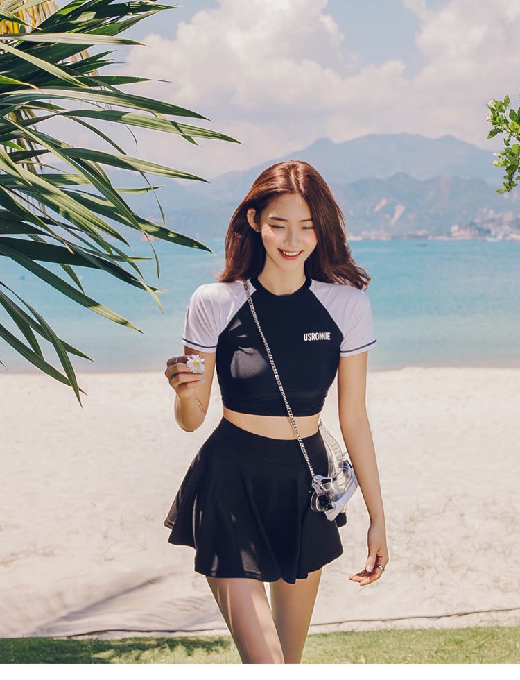 [Kèm ảnh feedback khách] Bikini 2 mảnh váy kín đáo