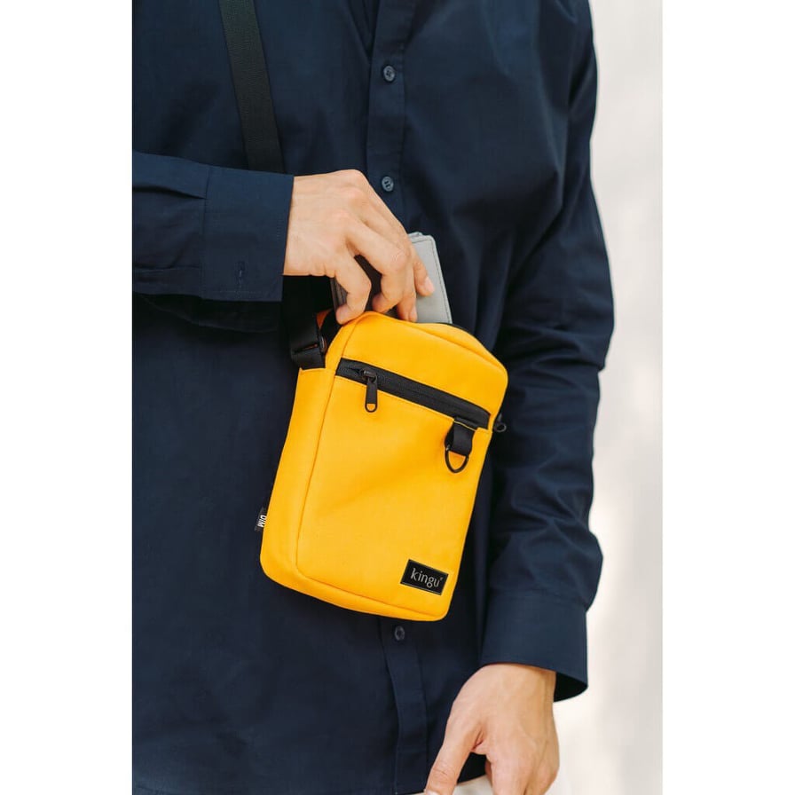 Túi đeo chéo Mini Cross Bag- Đen/Vàng