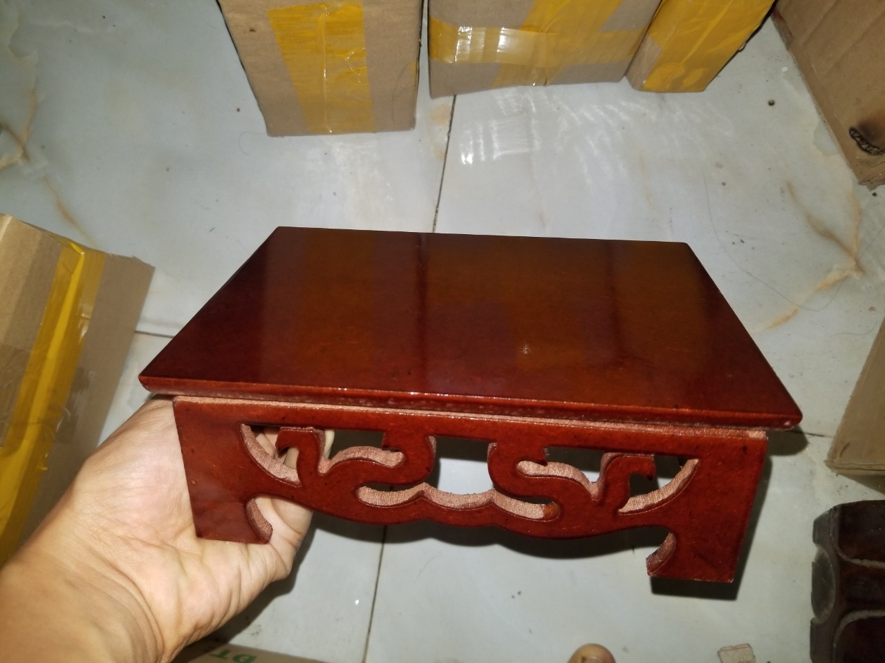 Đôn gỗ đặt tượng thờ chạm khắc gỗ MDF