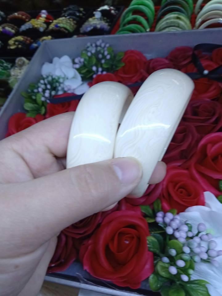 vòng tay xương mỹ nghệ