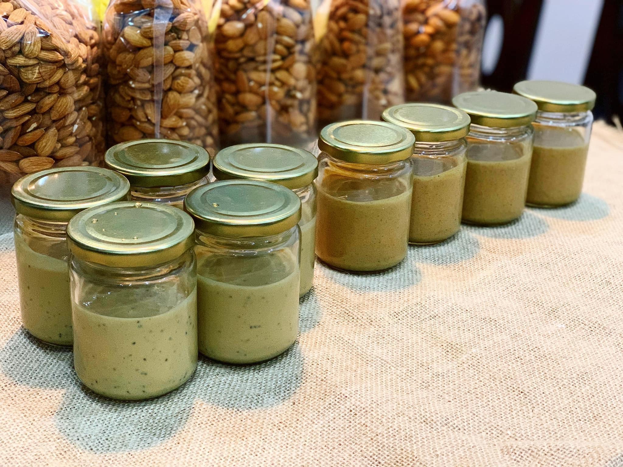 Hạt hạnh nhân Mỹ Almonds (Nhập khẩu nguyên thùng) 1kg