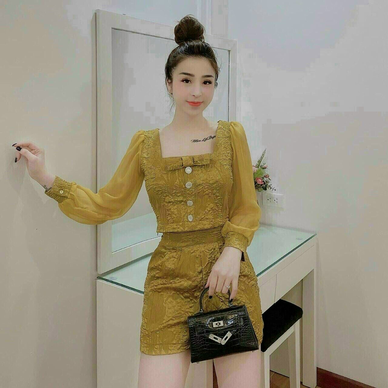 Sét bộ quần áo nữ siêu xinh,sét 2 món gồm áo sơ mi và quần đùi siêu hót
