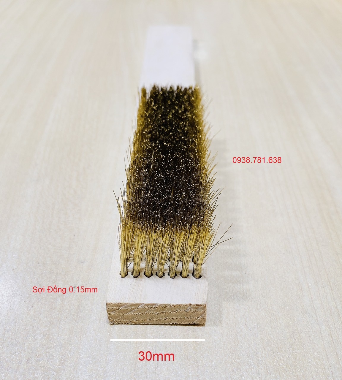 Bàn Chải Cán Gỗ Sợi Cước Đồng 71620