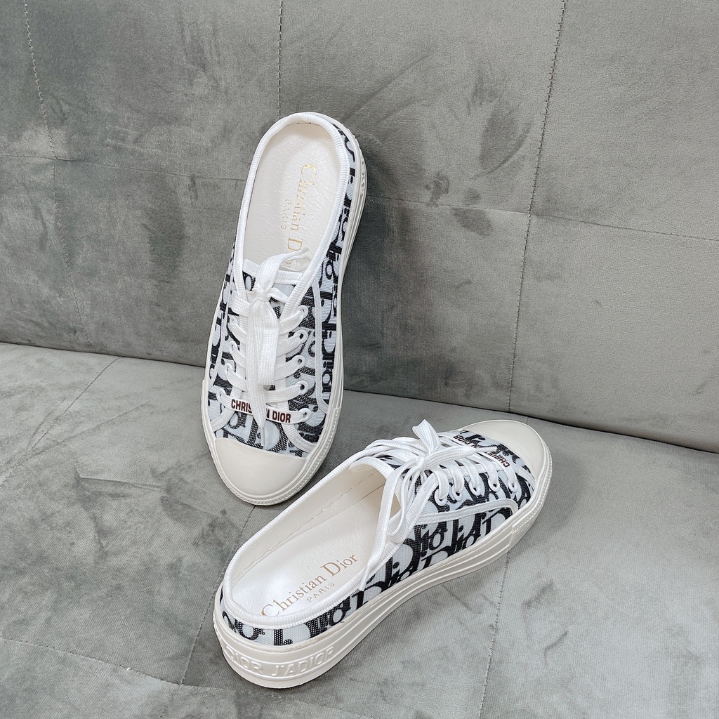Giày sục DIOR thể thao đạp gót mẫu mới