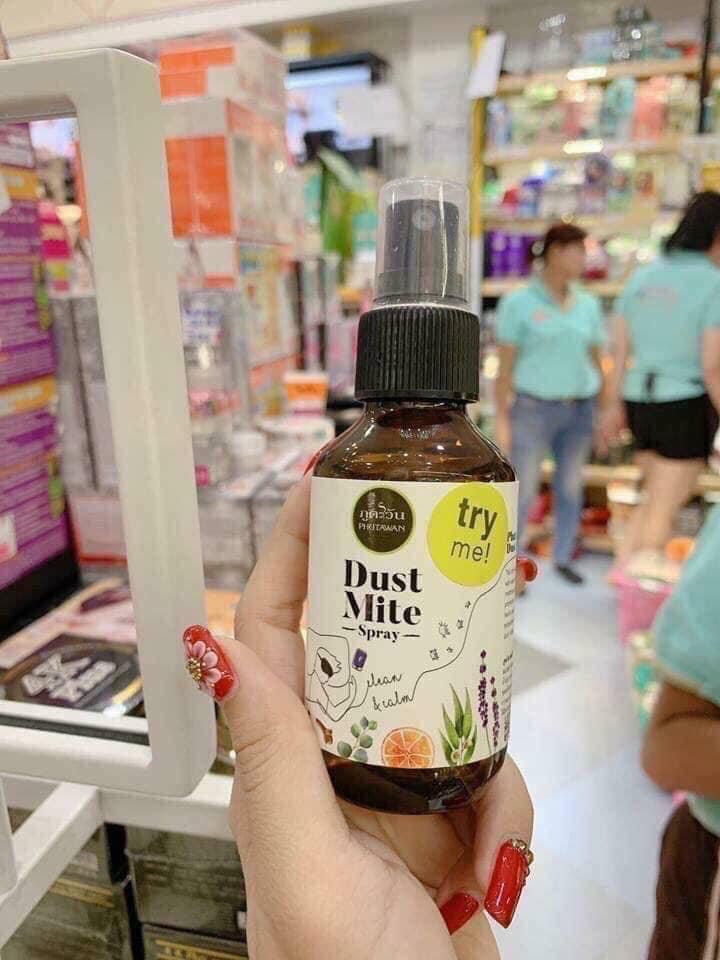 Xịt gối ngủ ngon hãng Phutawan thái lan