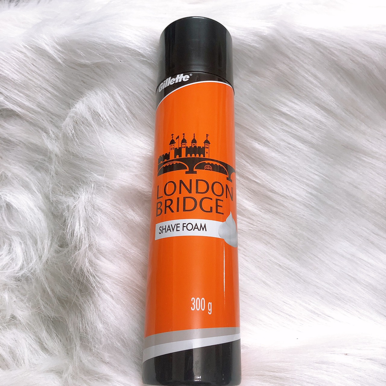 Bọt Cạo Râu GILLETTE London Bridge Chai 300g