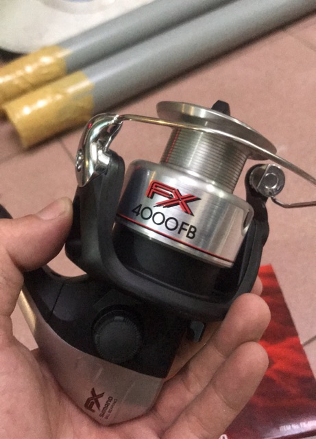 Máy câu cá shimano fx 4000fb ( xả kho )