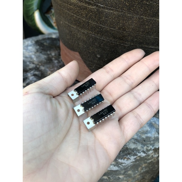 ic LA4160.