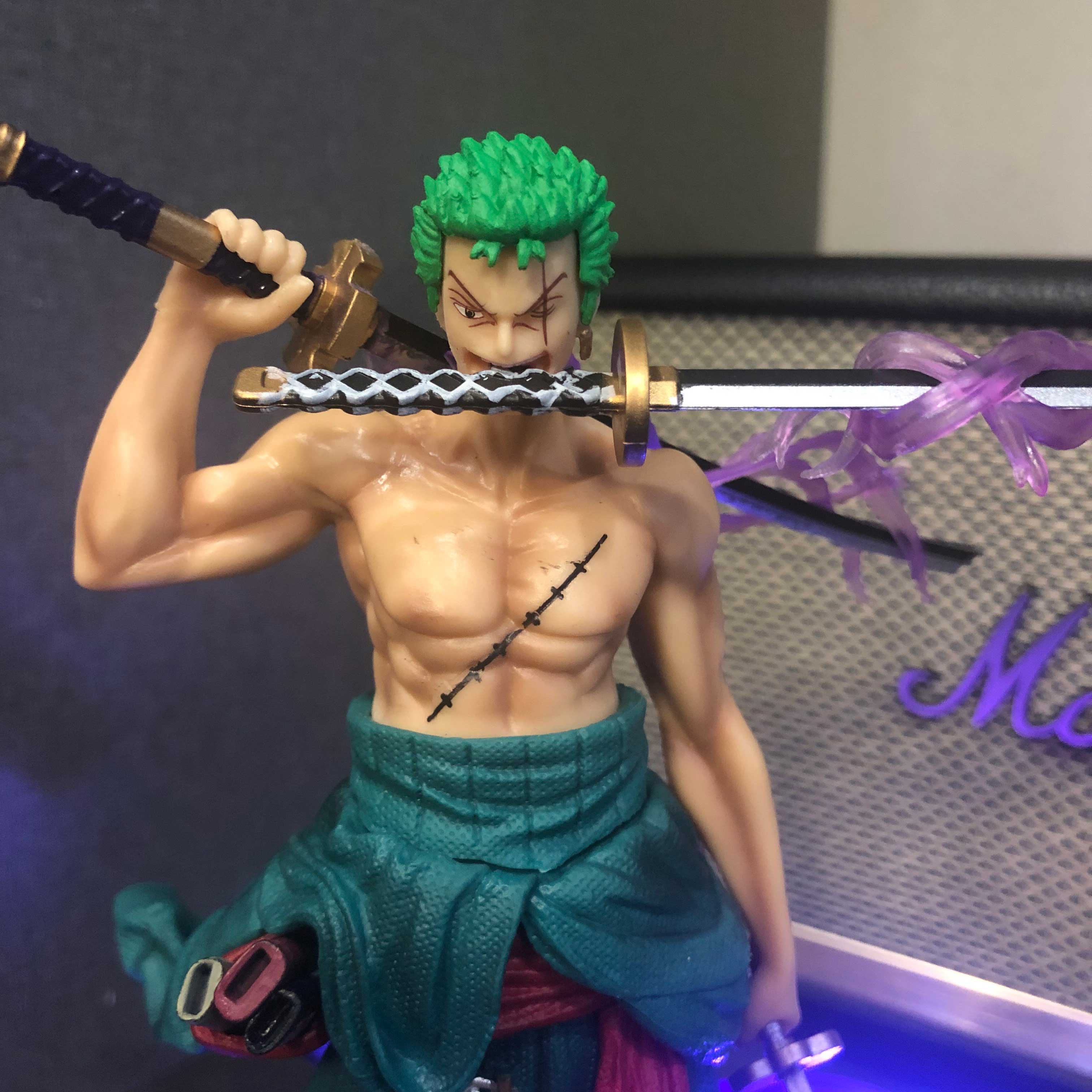Mô hình Zoro 21 cm có LED USB - One Piece