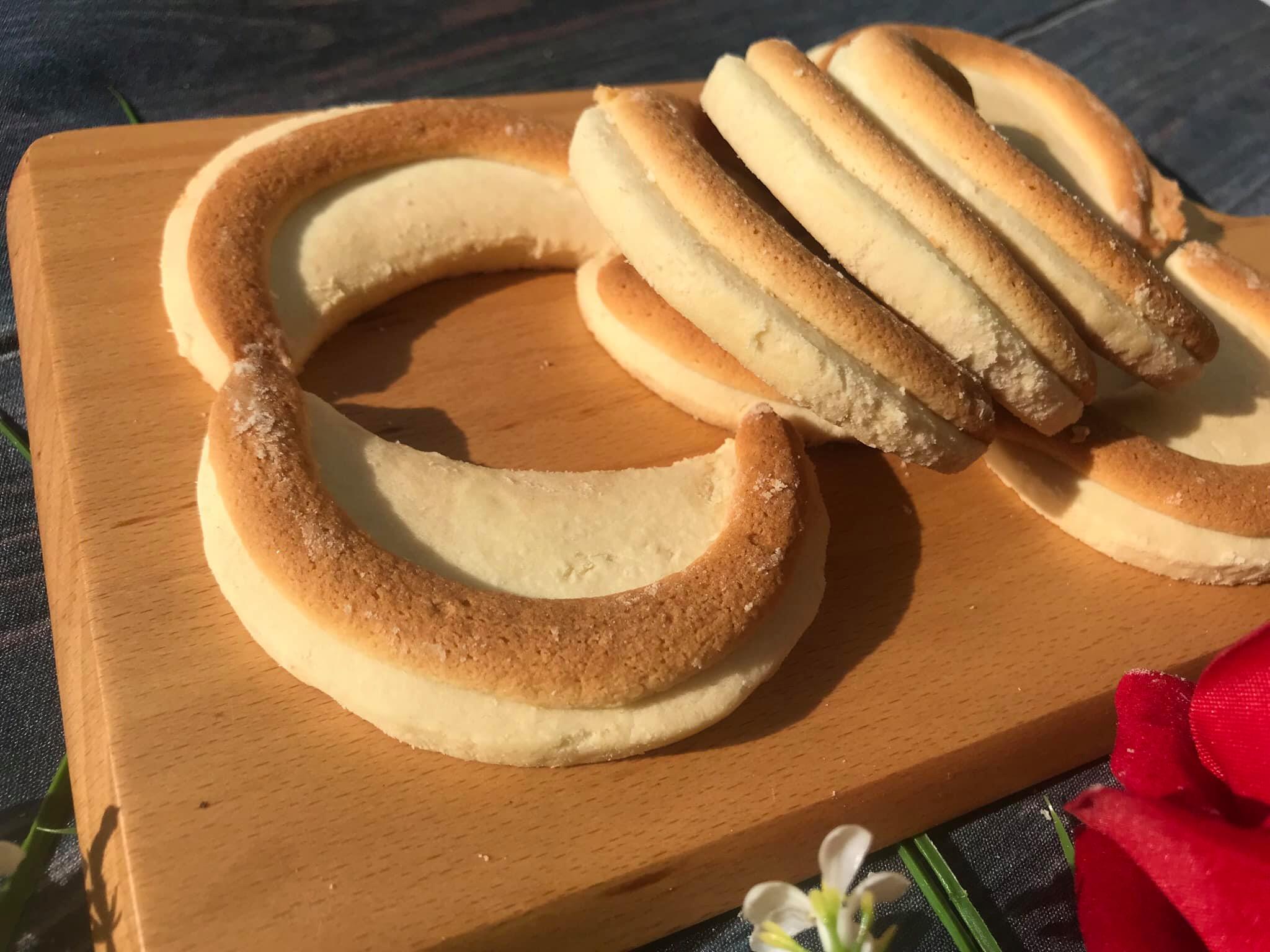 [HCM]Bánh lưỡi liềm ( bánh mặt trăng ) 500gr
