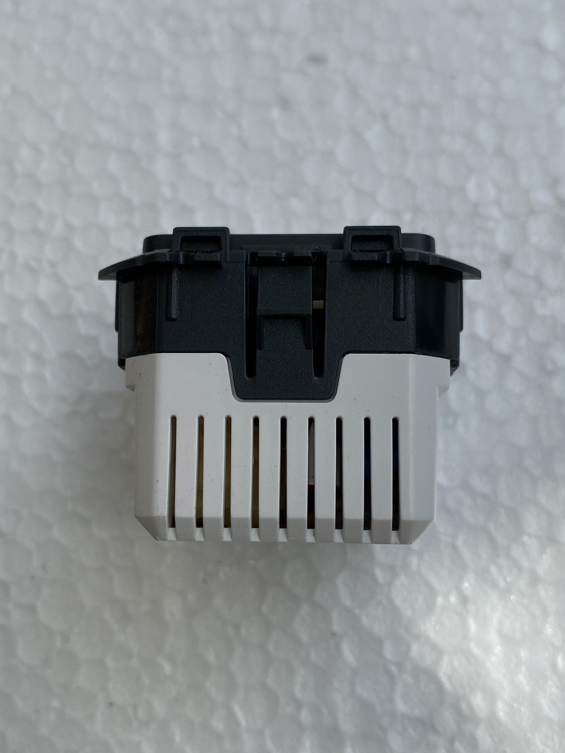 Ổ sạc USB Schneider