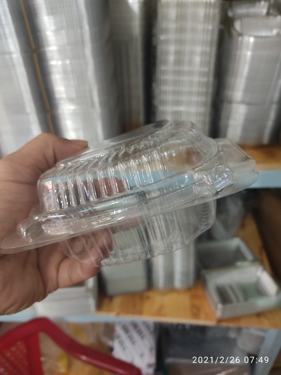 100 hộp nhựa tai gấu h128, kích thước lọt lòng 10 x 10 x 6 cm