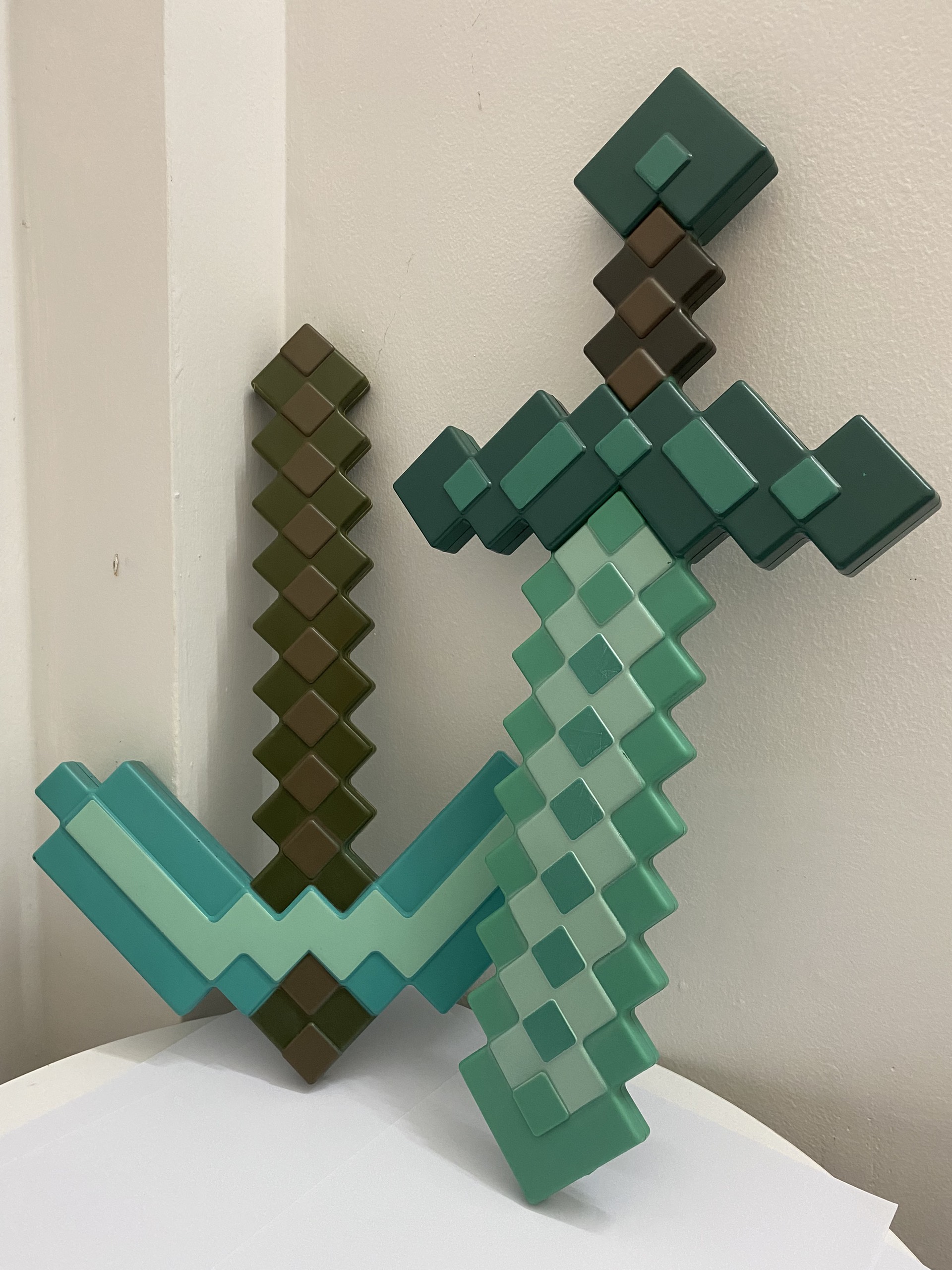 Cúp kiếm diamond minecraft chính hãng Mojang