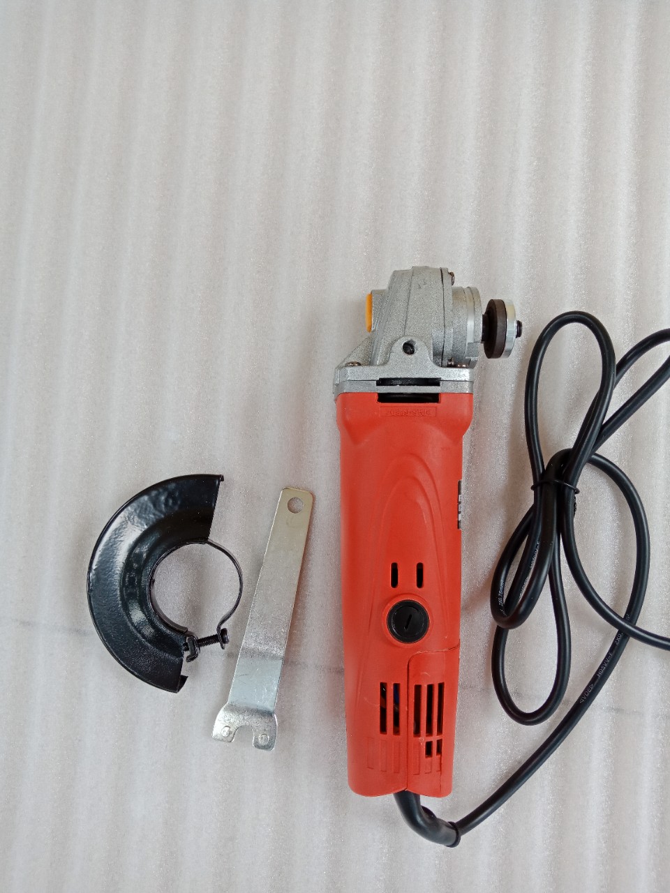 Máy mài giá rẻ makita 900w