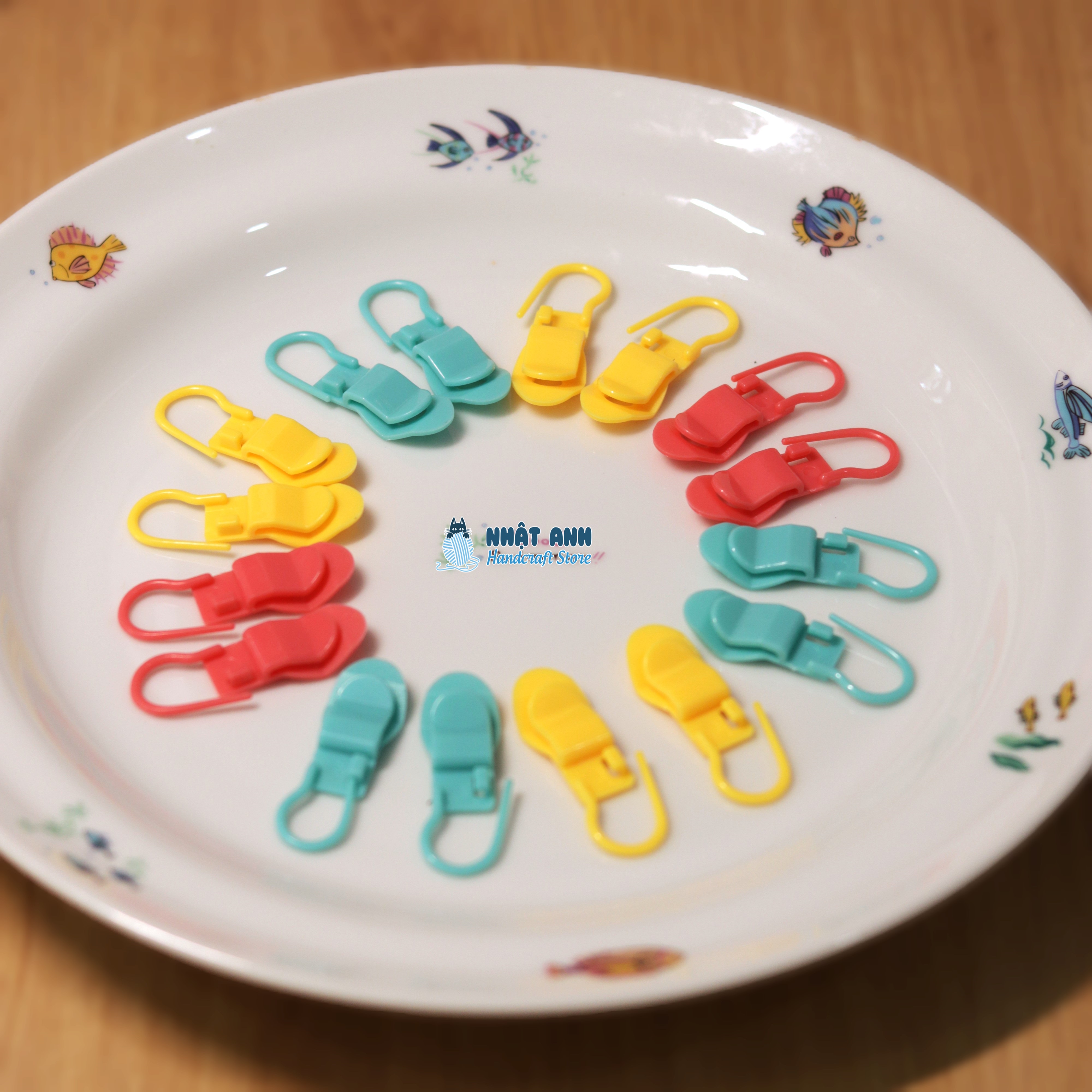 Móc đánh dấu len nhựa (set 6 cái)