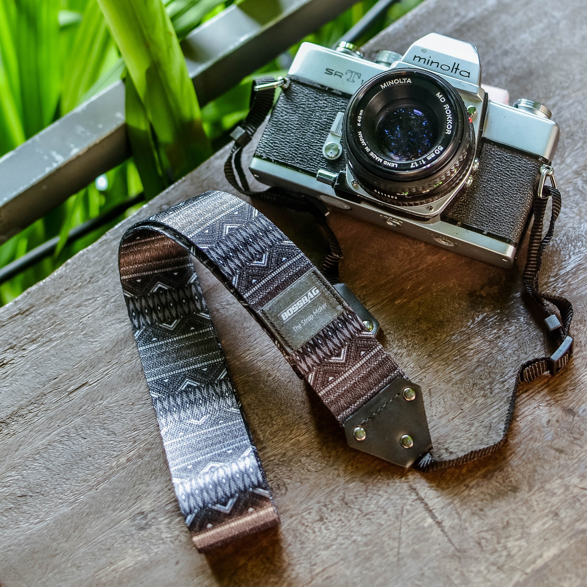 [Camera] Dây Đeo Máy Ảnh Classical Thổ Cẩm Hoa Văn Xanh