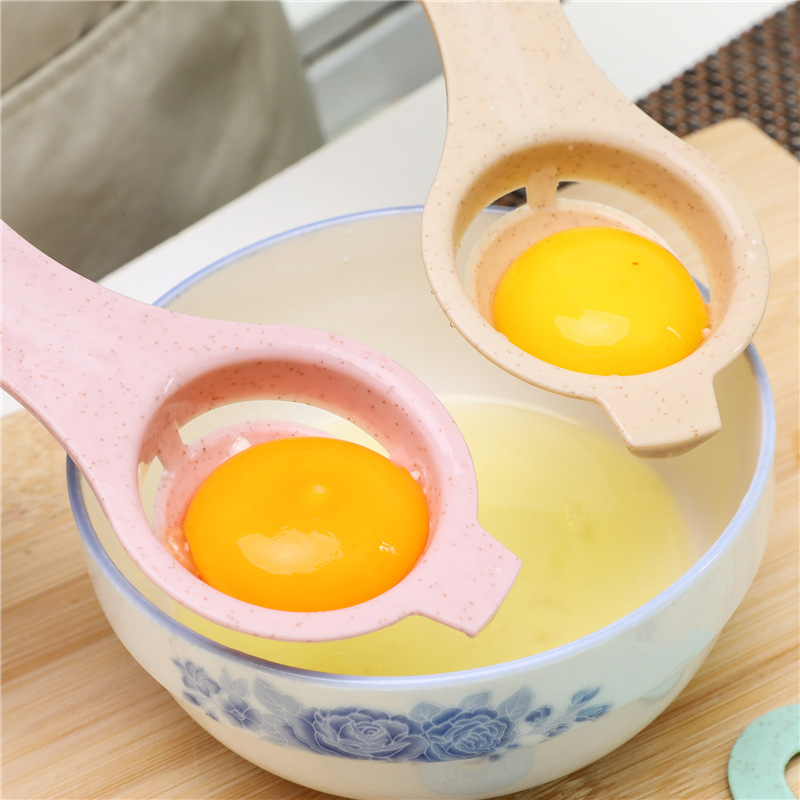 Dụng cụ tách lòng đỏ lòng trắng trứng dễ dàng