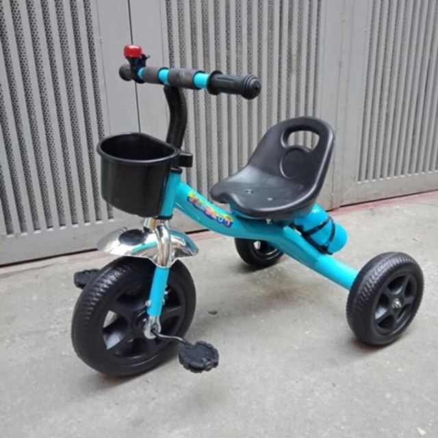 Xe Bình Nước 3 Bánh Có Bàn Đạp Cho Bé