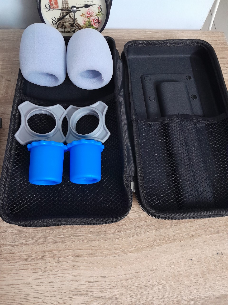 Hộp đựng micro không dây