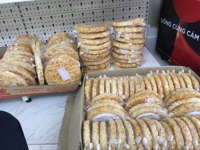 [Mã 11FMCGSALE giảm 8% đơn 500K] Cơm cháy nước mắm chà bông loại ngon (size nhỏ 180gram)