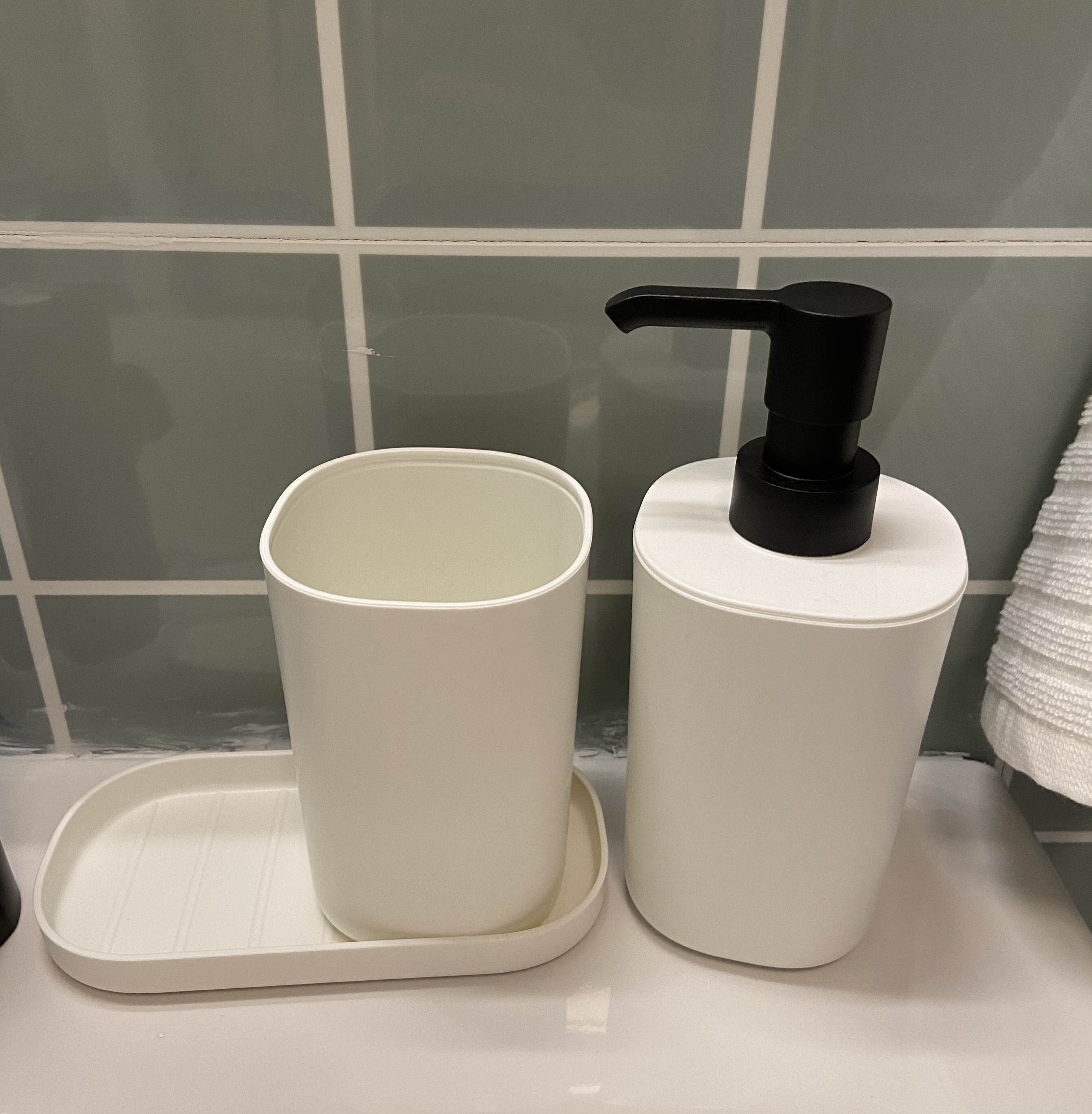 Bộ 3 phụ kiện nhà tắm Storavan IKEA