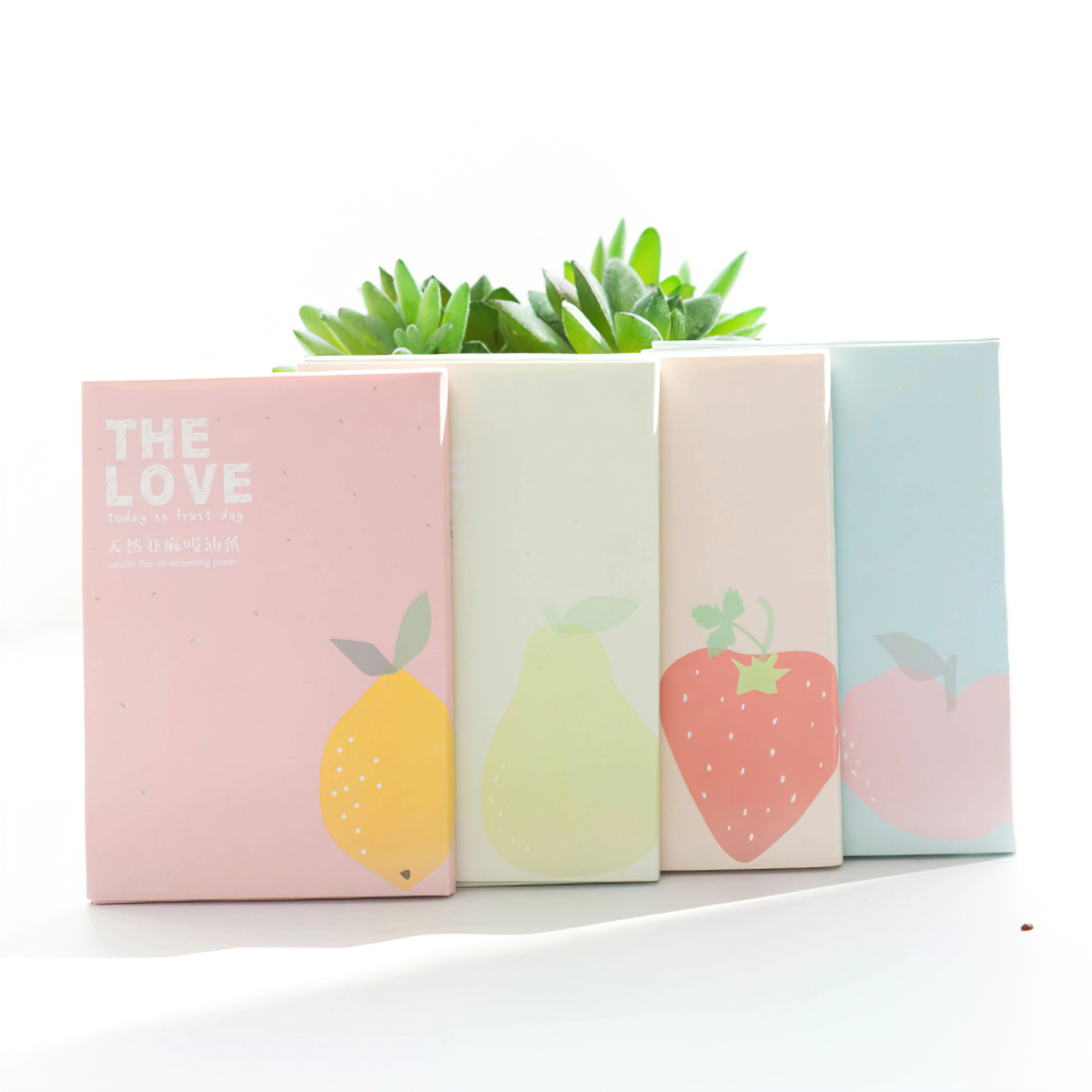 Set of 50 oil-blotting papers for facial skin for convenient use
