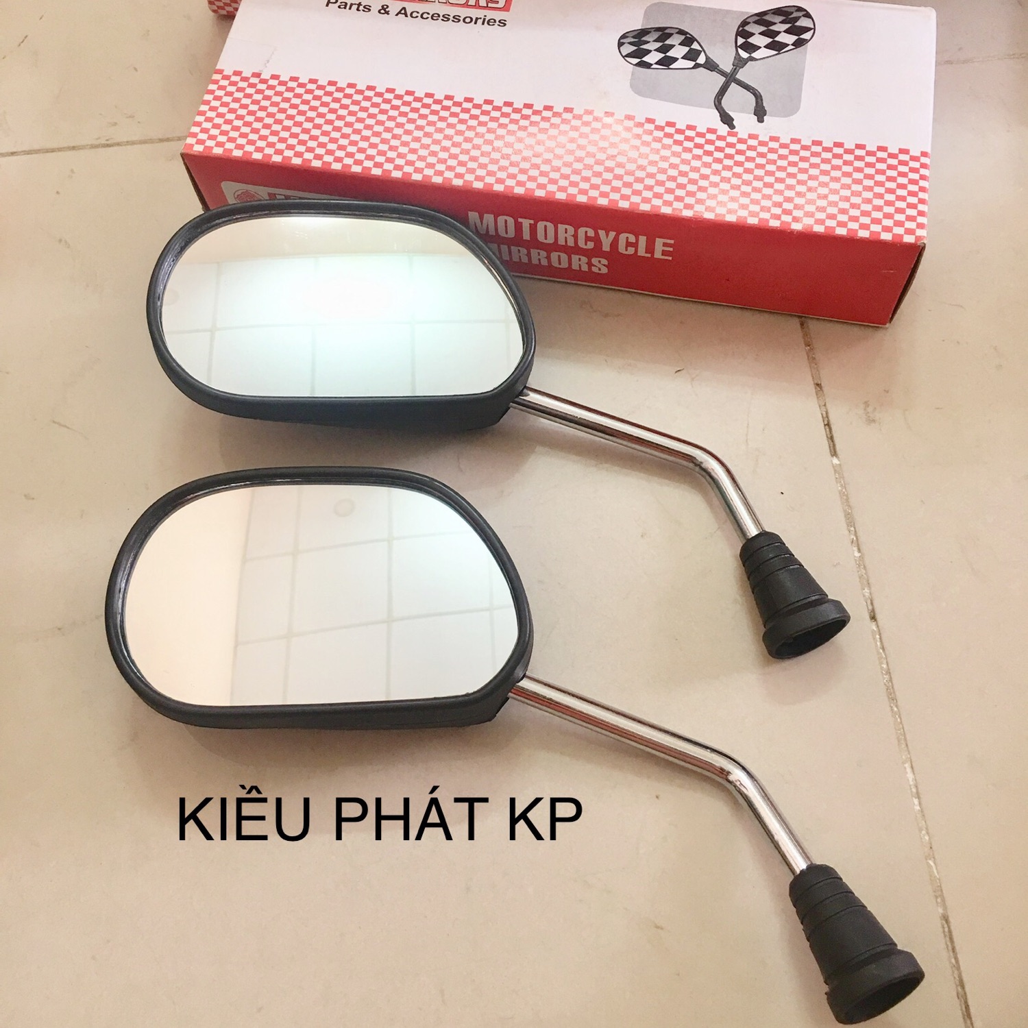 Kính Spark chân xi hàng GIÁ 1 CÂY LẺ BÊN TRÁI