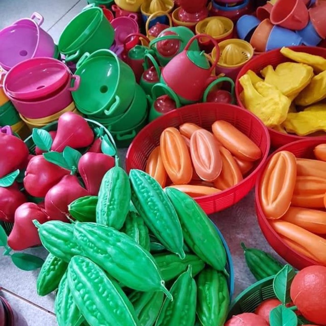 Đồ chơi nhựa cân 1000g