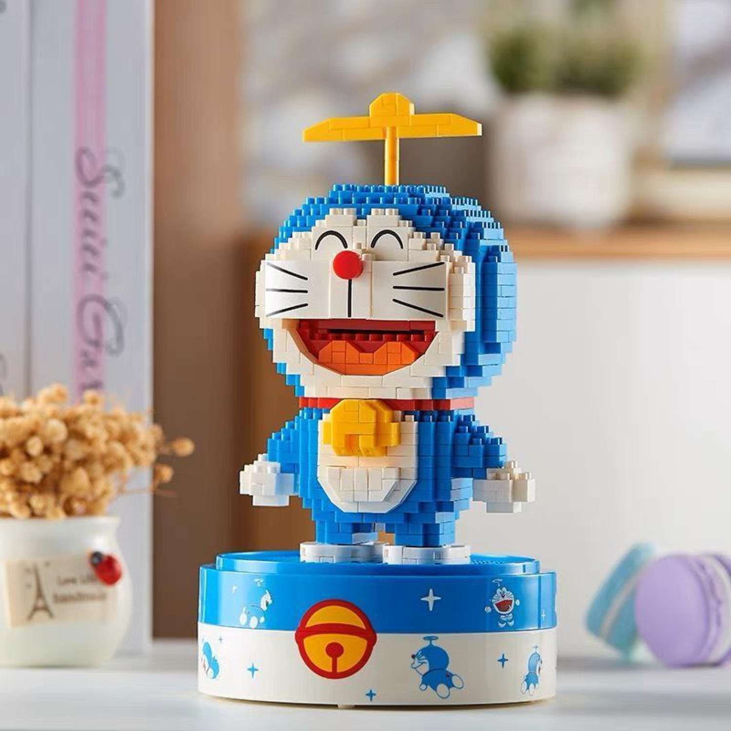 Lego Doremon tự lắp ráp kèm đế và lồng mica chống bụi