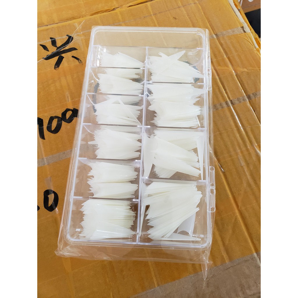 Móng tip nhọn dài làm nail
