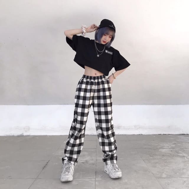 sét áo crt  chữ + quần kẻ caro
