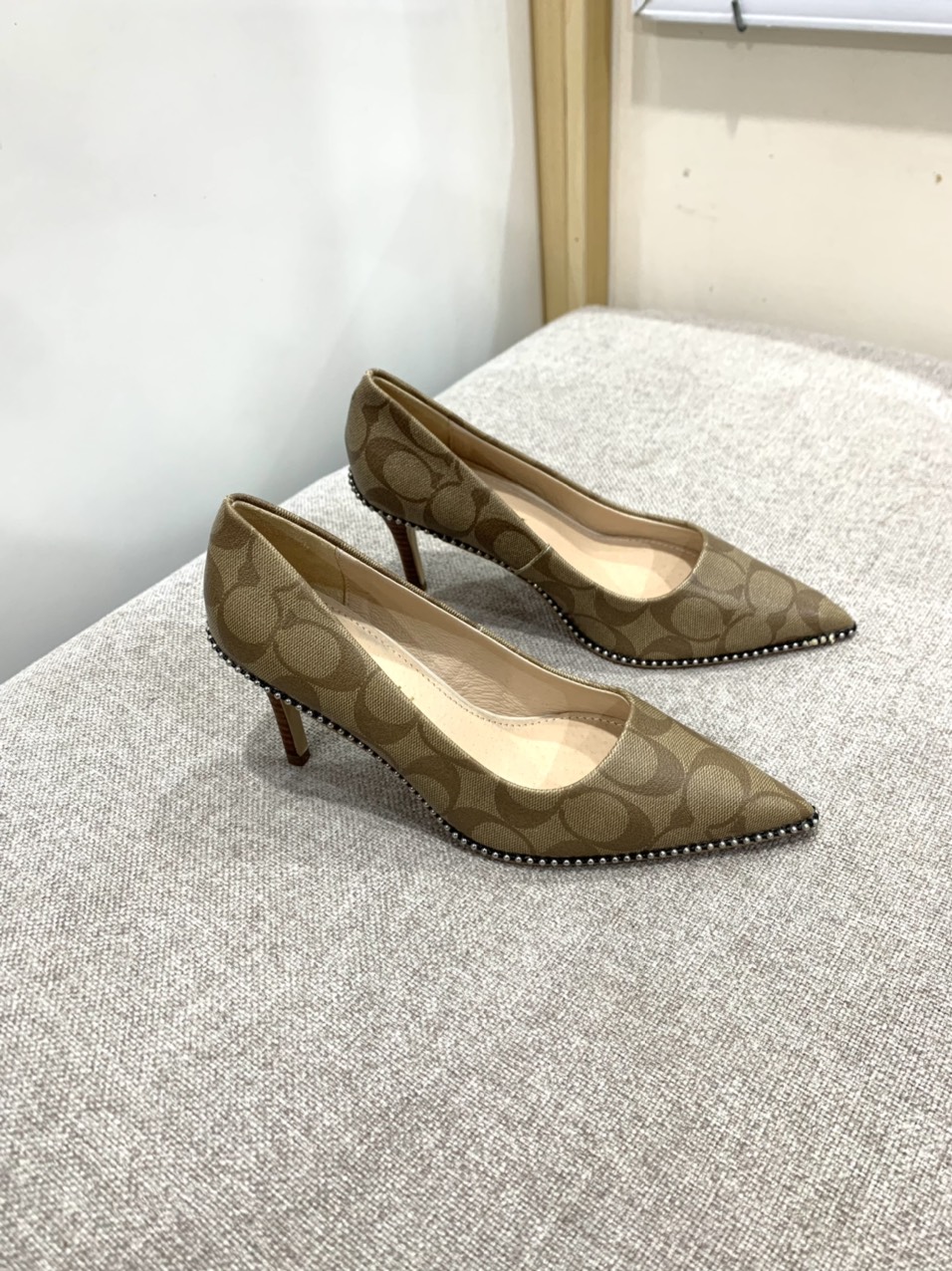 Giầy Coach Nữ Gót Nhỏ Cao 8cm Hàng Da Thật